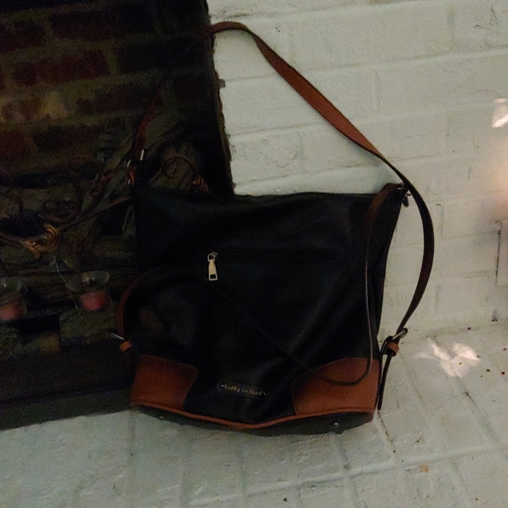 Kathy Ireland purse